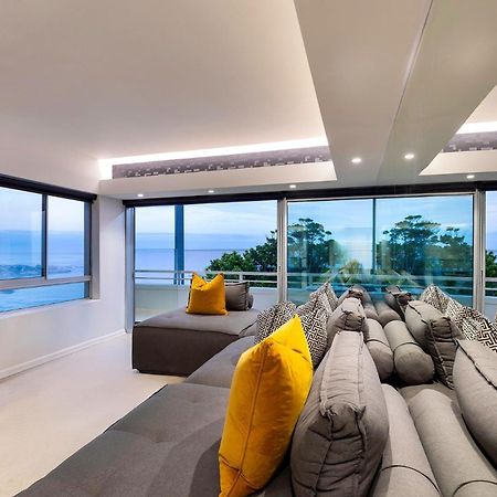 Clifton Yolo Spaces - Clifton Beachfront Executive Apartment Kaapstad Buitenkant foto
