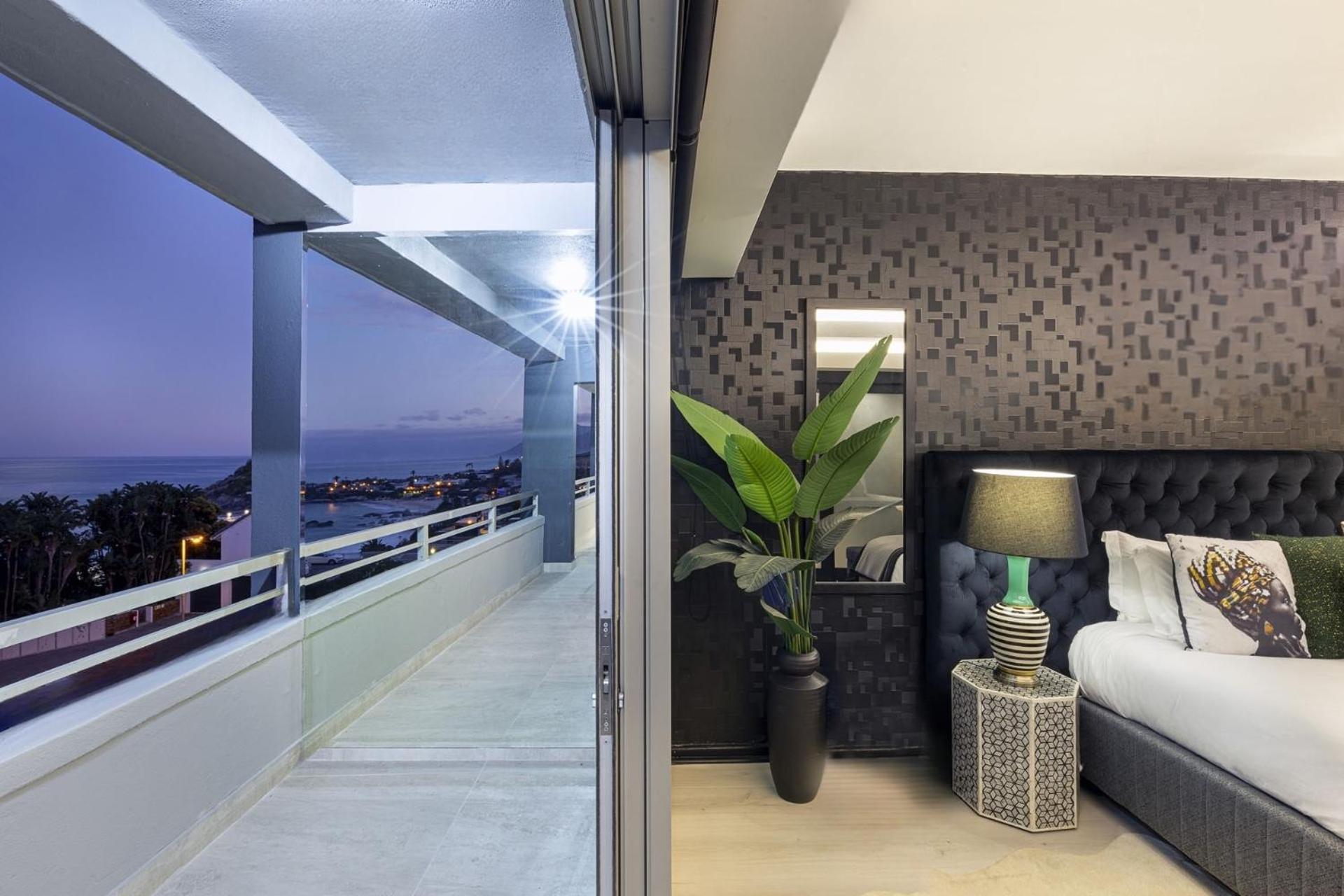 Clifton Yolo Spaces - Clifton Beachfront Executive Apartment Kaapstad Buitenkant foto