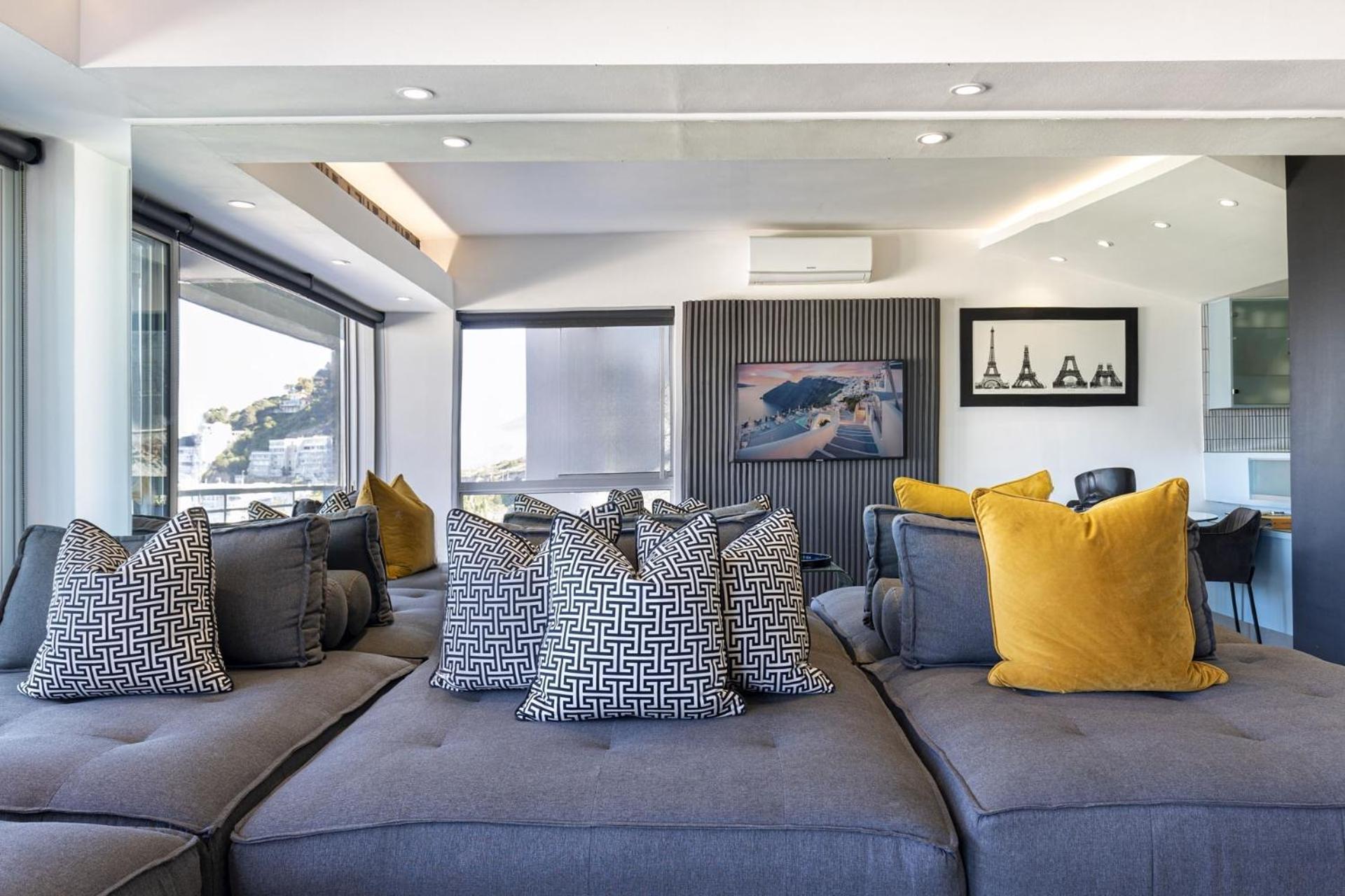 Clifton Yolo Spaces - Clifton Beachfront Executive Apartment Kaapstad Buitenkant foto